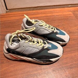 Yeezy Adidas Wave Runners Men’s 8